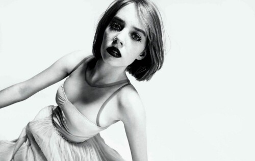 Maya Hawke 11