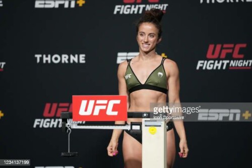 Maycee Barber 803ce0081ff07f737