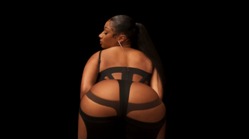 Megan-Thee-Stallion-Plan-B-Official-Video_1080p_MUX_14