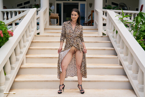 MelisaMendini Gold Rainbow plug DSC02419328179e5ddbd1705