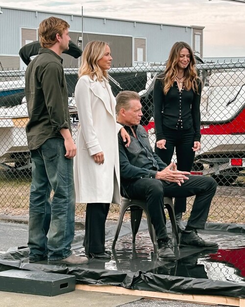 Melissa Benoist The Waterfront 68a599ecaa9c1cd2e