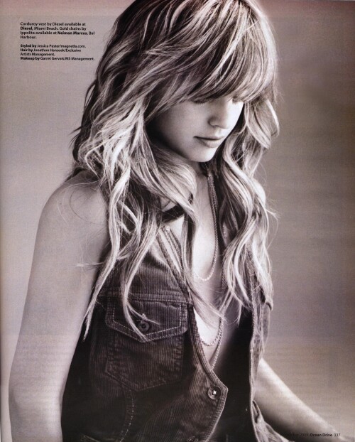 MenaSuvari OceanDriveMag 00460bc1c61db222f93