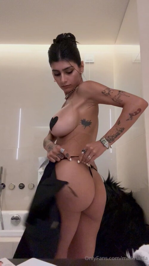 Mia K.mp4 20251010 001710.2597b3fdf593d3aa389