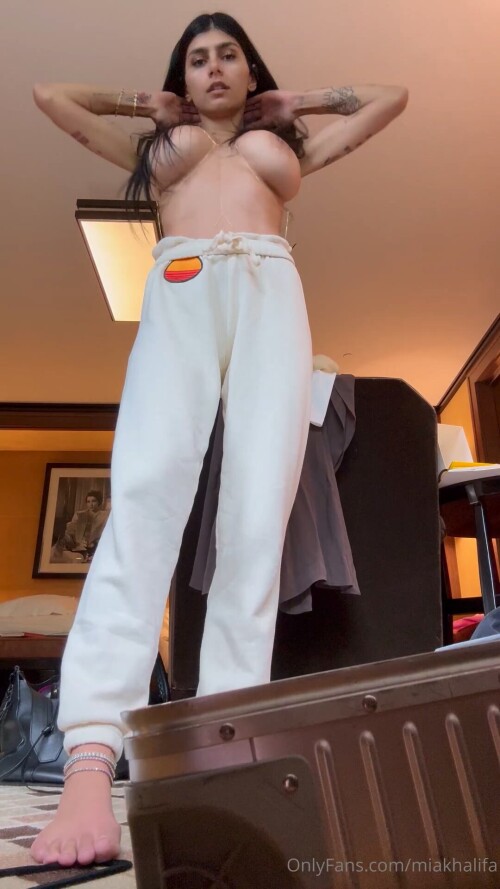 Mia K.mp4 20251014 154555.93164ae4bf0d572b999