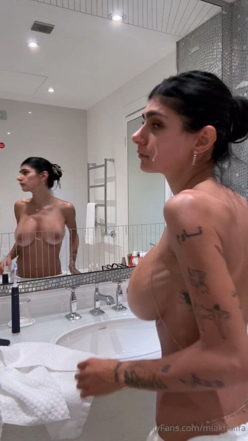 Mia K.mp4 20251016 070302.305ad628194067e7e11