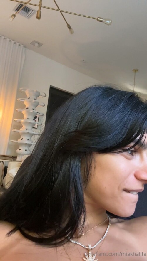 Mia K.mp4 20251019 061555.719dd68cc743e238efa