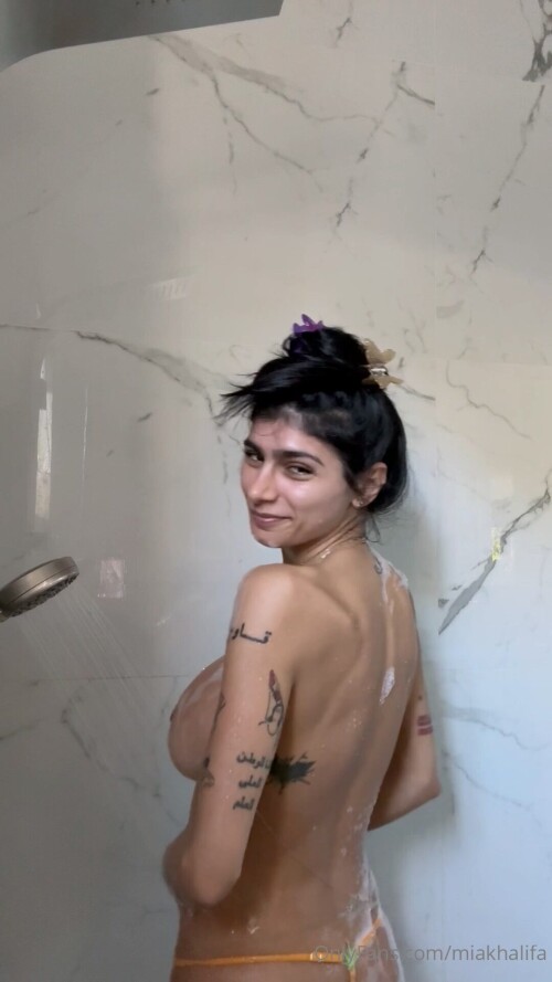 Mia K.mp4 20251022 070327.412bf3b2f23e5c796fa