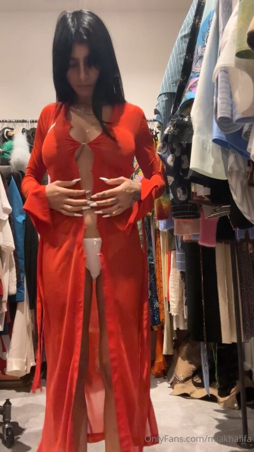 Mia K.mp4 20251023 195348.943b9f39bfcf4018112