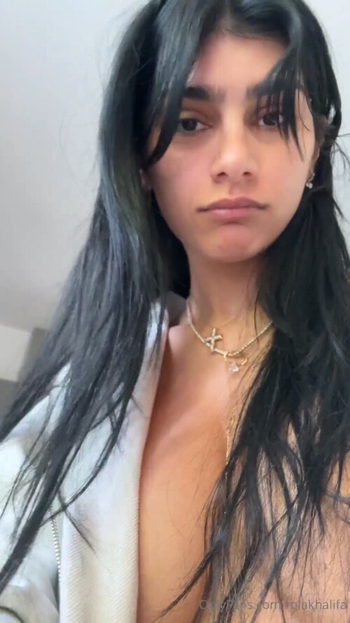 Mia K.mp4 20251023 195421.1917bedf98d0c6f7a5f