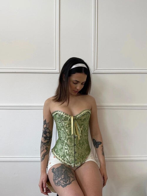 Mia2a03e640370a2a682