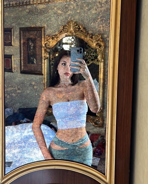 Mikaela Testa 102836224afb7c2dca