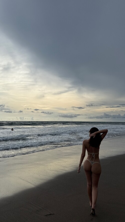 Mikaela Testa 1bb10c1b768701ff0