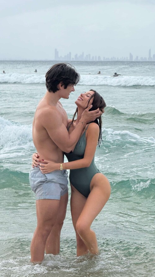 Mikaela Testa 2002cdfd5847d5ceeb