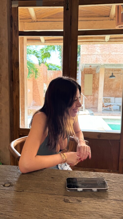 Mikaela Testa 21c97a3573a202bbcf