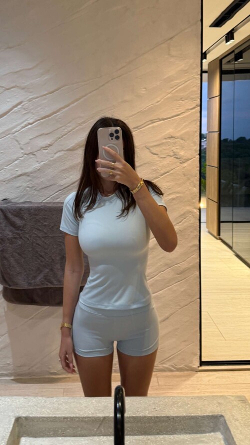 Mikaela Testa 2b4de237c83b78b74