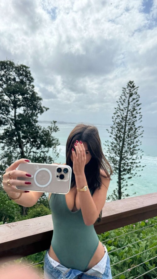 Mikaela Testa 83381fd14573a218e