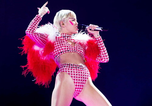 Miley Cyrus 2014 Holland 16