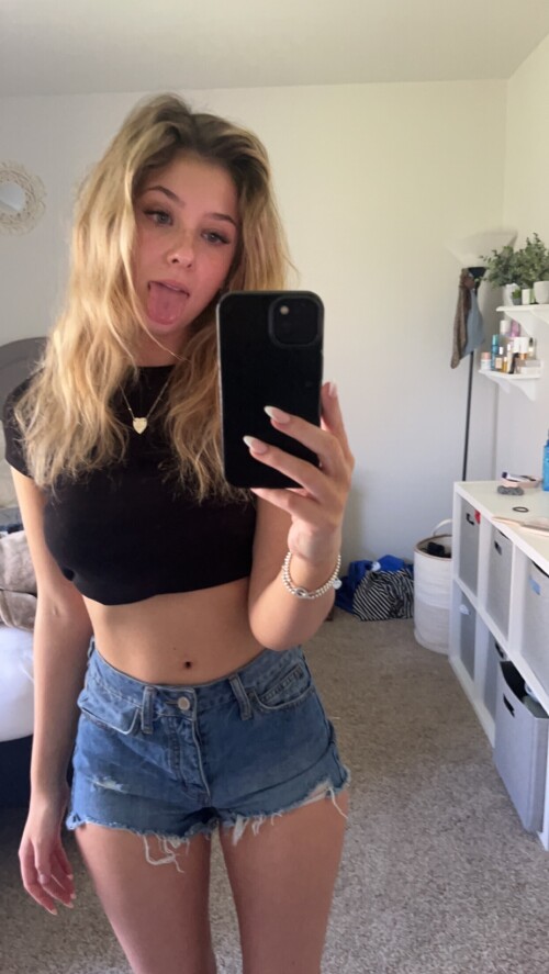 Mirror 10ed534e7a3c557cc3