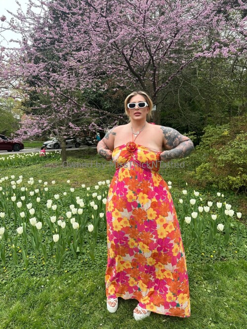 Miss Thick N Tatted OnlyFans 1747571693295e8419035e31b811b