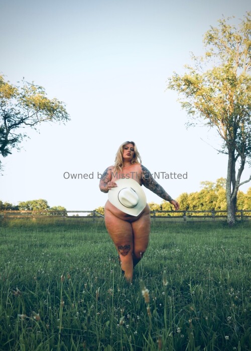 Miss Thick N Tatted OnlyFans 17490946856212ec5336d1a64af02