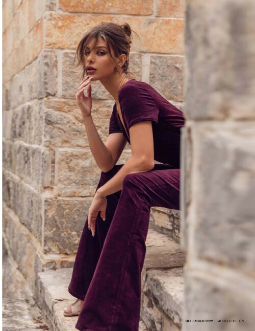 Modeliste December 2022 Maye Musk page 0159