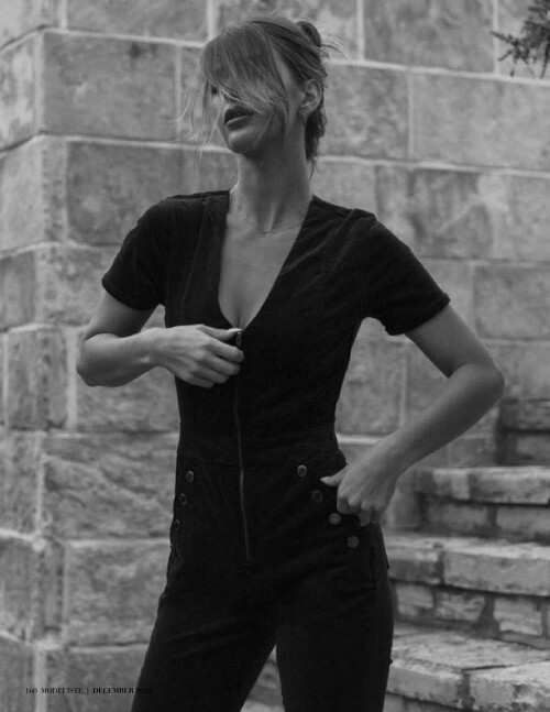 Modeliste December 2022 Maye Musk page 0160