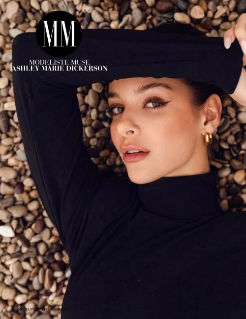 Modeliste December 2022 Maye Musk page 0168