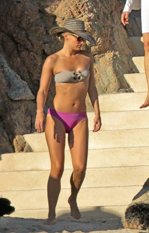 Molly Sims 224