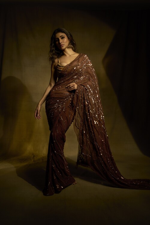 Mouni Roy 0675c2e9a1d06e42e2