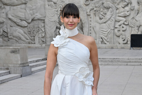 Nina Dobrev arriving at the Elie Saab show during Paris Fashion Week in Paris, France on September 28, 2024. Photo by Julien Reynaud/APS-Medias/ABACAPRESS.COM