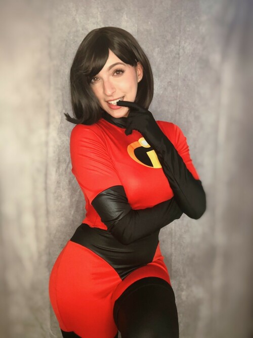 Mrs Incredible 5