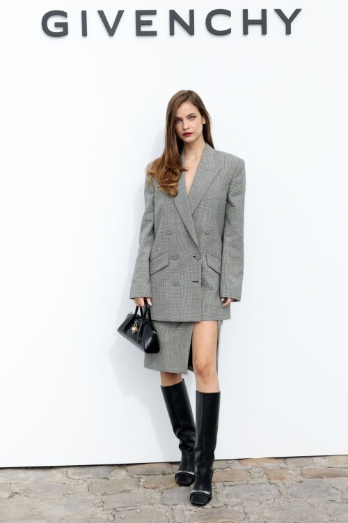 MwYwz4VQ oc17563e0d2228263