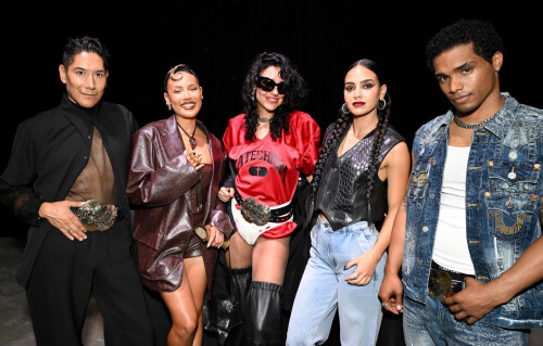 N21AwvosVf25a1c353dd5c2b4f