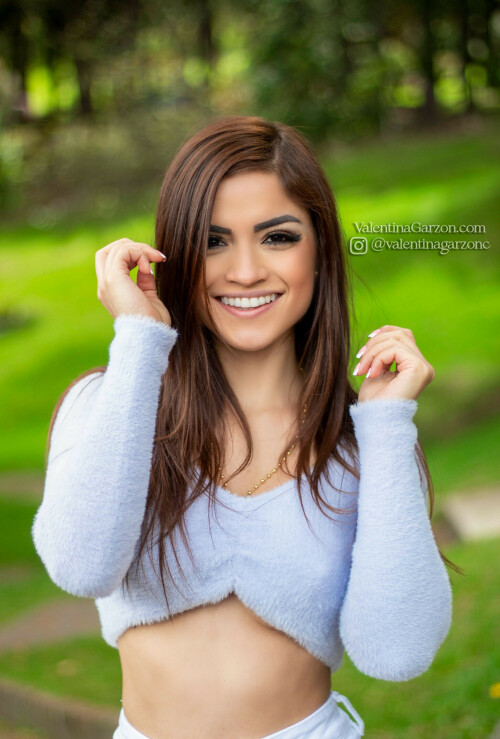 NATASHA 3 XU45xQktFlr1xgc9