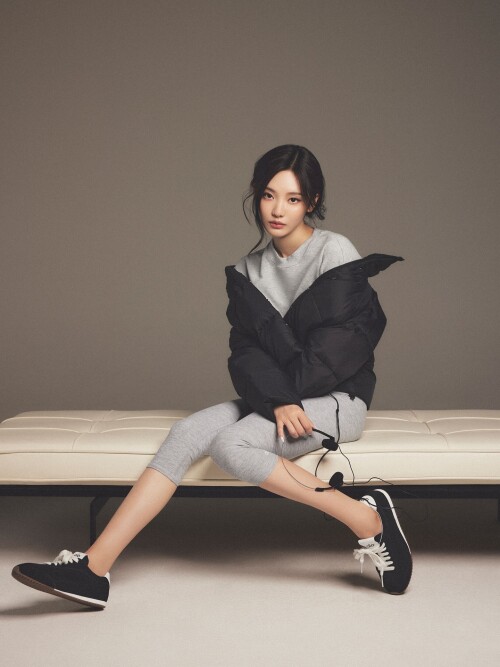 NINGNING x alo documents 12eb52dcae26ccdc12