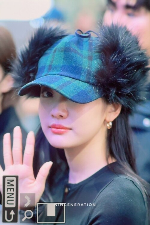 NINGeneration 1875106073839079653 2d141c6b1adf24b2f