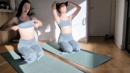 Naked Yoga 2023.mp4.0000c4992e59e74c9f80