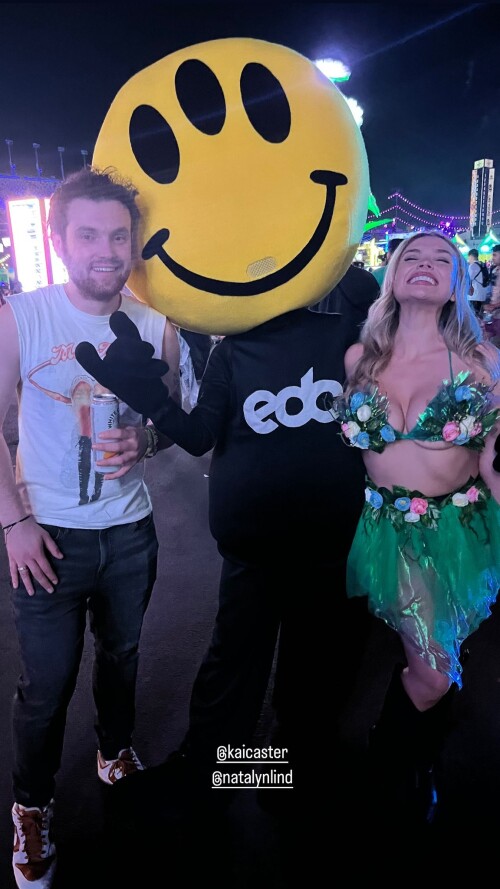 Natalie Alyn Lind 196a86d4cb7d6162b