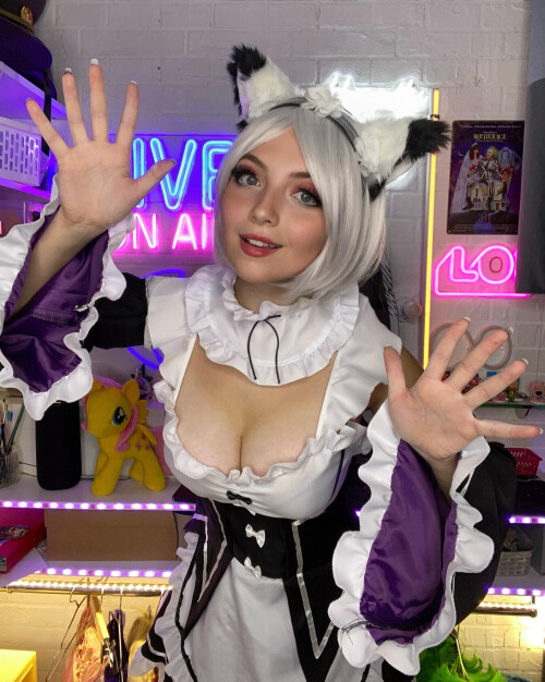 Neko Maid 1832b690f056c343e