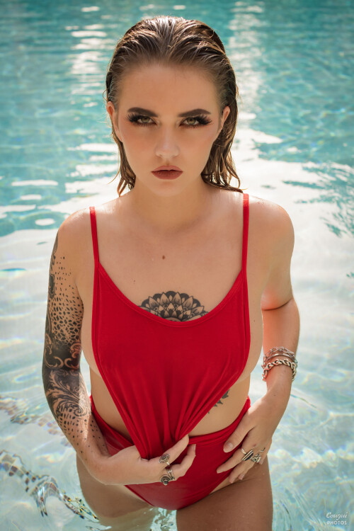 Neolinaraho-Piscine-72c41472ca2d18b138