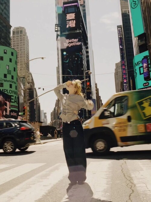 New photos of Hayley for her new interview with The New York Times by Meghan Marin..paramore 561cf53