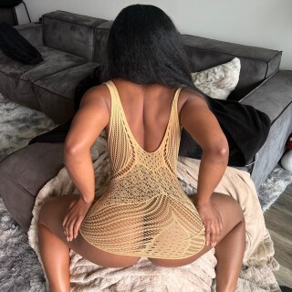 New-pics-and-vids-otw-_0002df6e08041f4eb83d