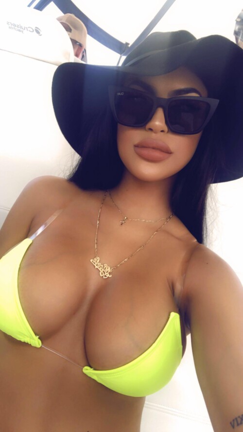 Nicole Ramos 32a38de2c810d63205