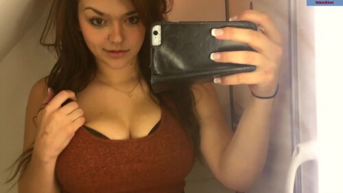 Nikki Eliot Mile High Airport Restroom 2cb07be4fc936a76b