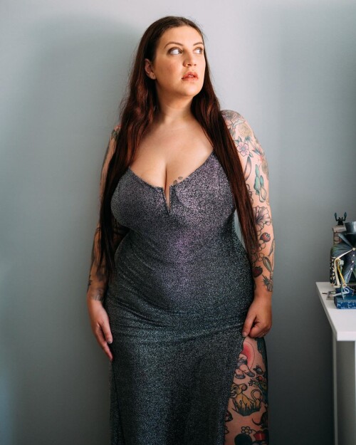 Nikki Hunter70956c69eed25f18a
