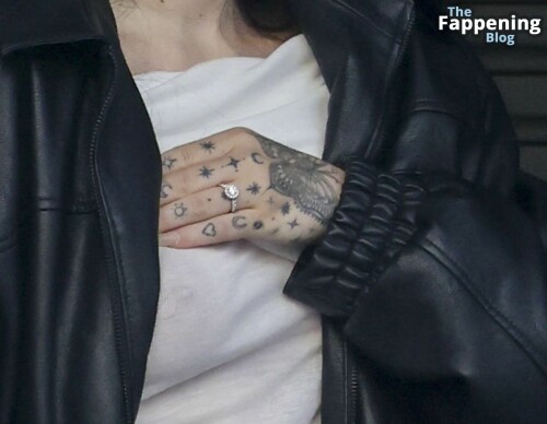 Noah Cyrus Nude Tits The Fappening Blog 3009b0f02d7b6de30