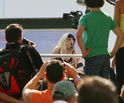 OPTIC_LADY_GAGA_CANNES_FRANCE_11_05_11_272eec10afc50498be.jpeg