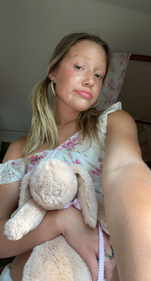 Olivia Ponton Deleted2ada75bf91de3378