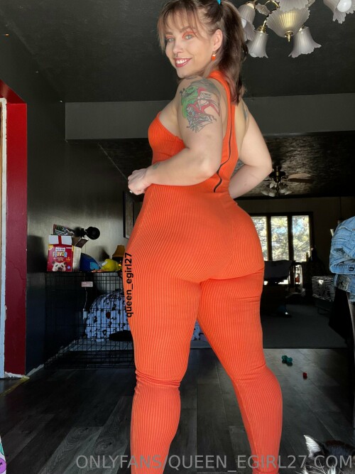 Orange Outfit02