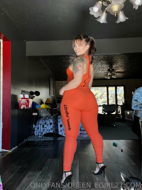 Orange Outfit03